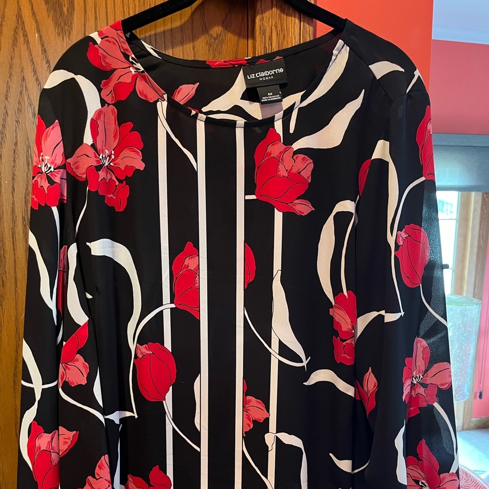 Liz Claiborne multi color blouse - excellent condition